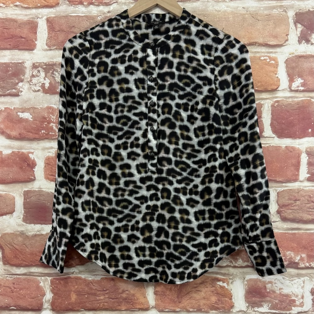 Ann Taylor Top Women's 0P Multicolor 100% Silk Abstract Animal Print Shirt